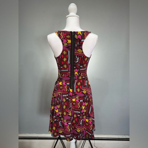 CLEARANCE! Xhilaration Patterned A-Line Dress Size S EUC - Picture 2 of 4